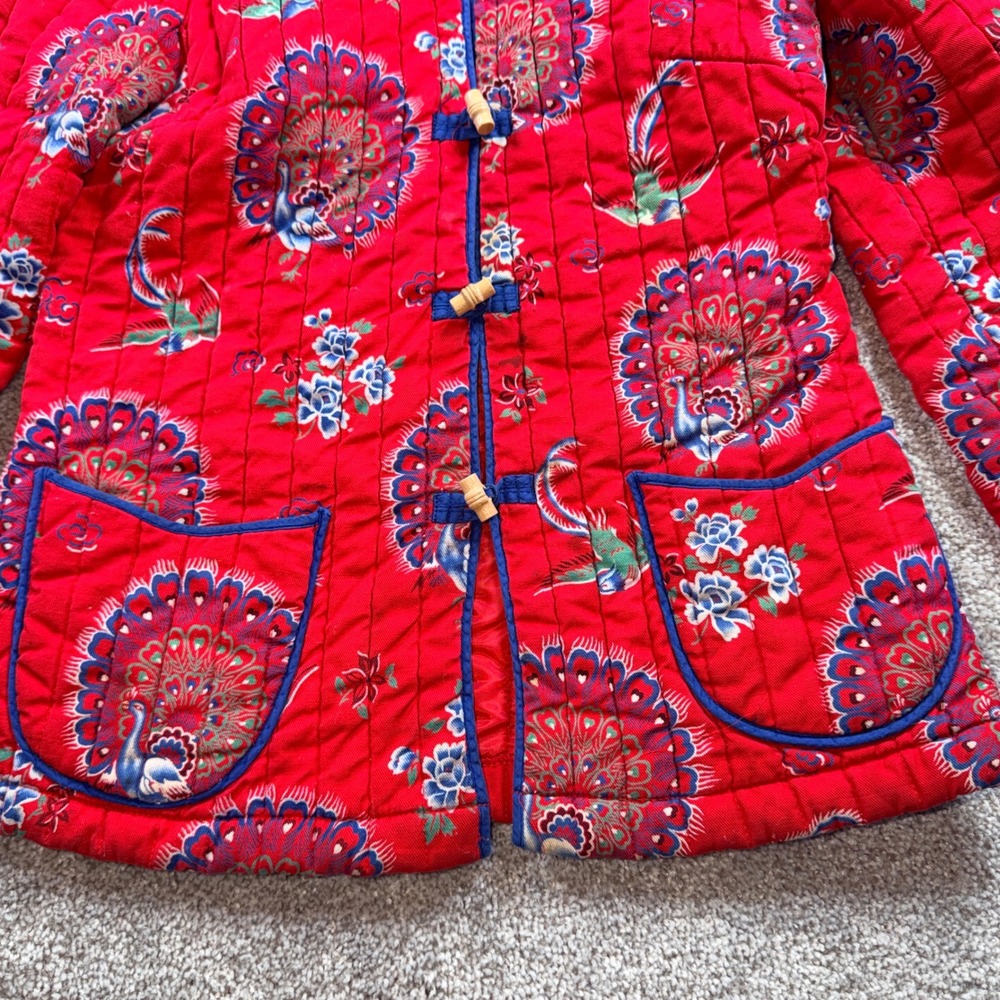 Vintage Cathay Red‎ Quilted Peacock Print Toggle Jacket Mandarin Collar Small - Picture 8 of 13